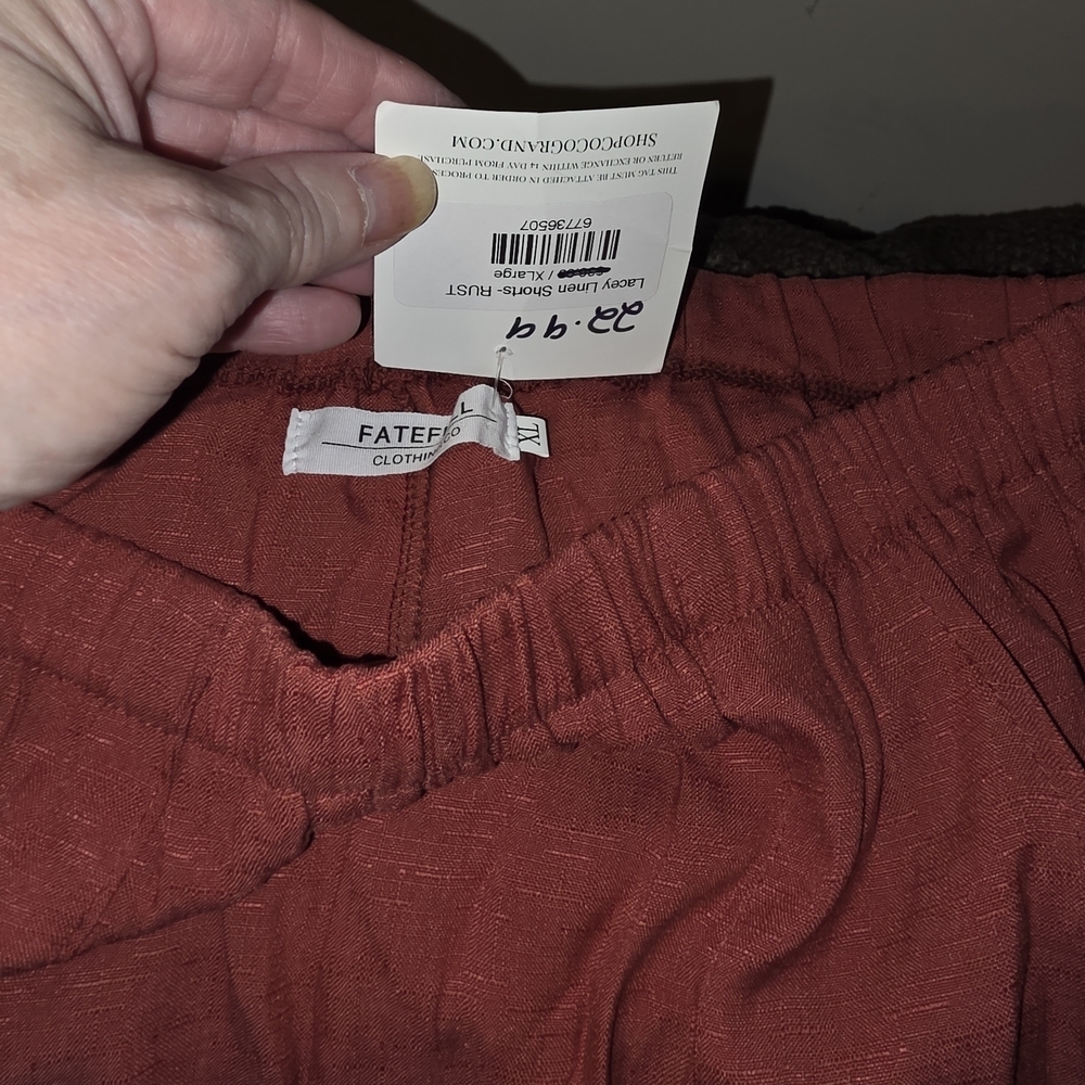 Fate Rust Elastic Waist Shorts - Picture 3 of 3